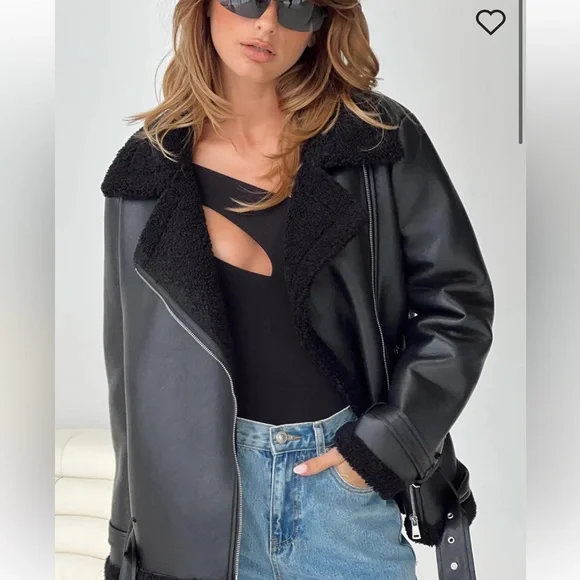 Princess Polly MAUDIE SHEARLING FAUX LEATHER JACKET BLACK - Picture 2 of 4